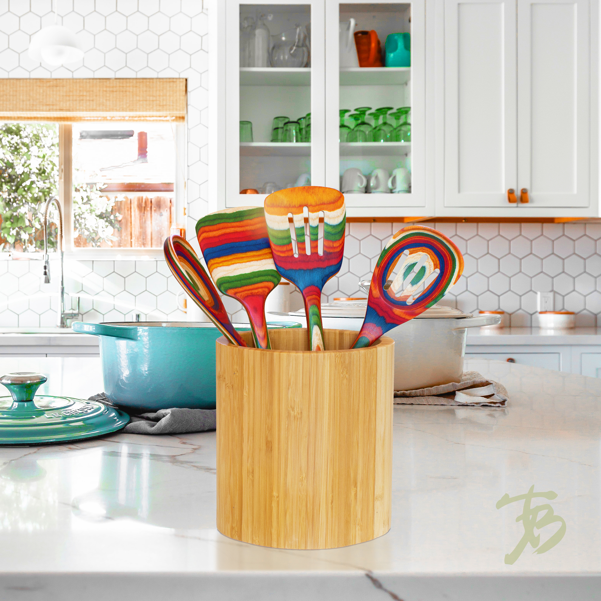 Oval Shaped Bamboo Kitchen Utensil Holder 3