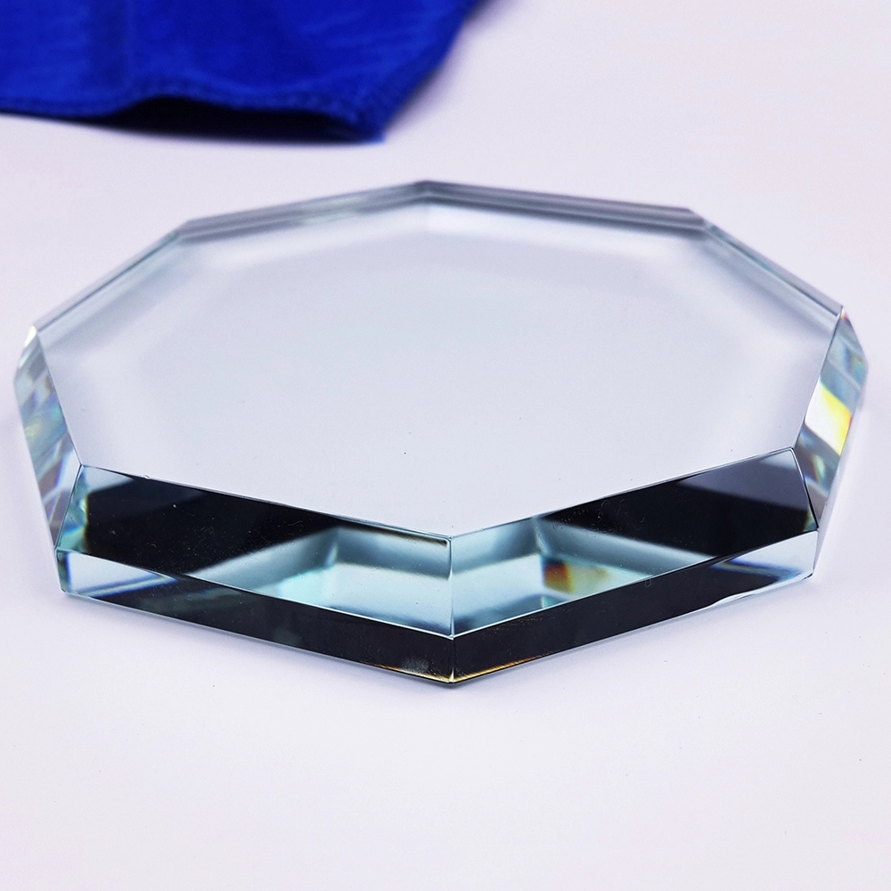3D Crystal Octagon Clear Paperweight 2