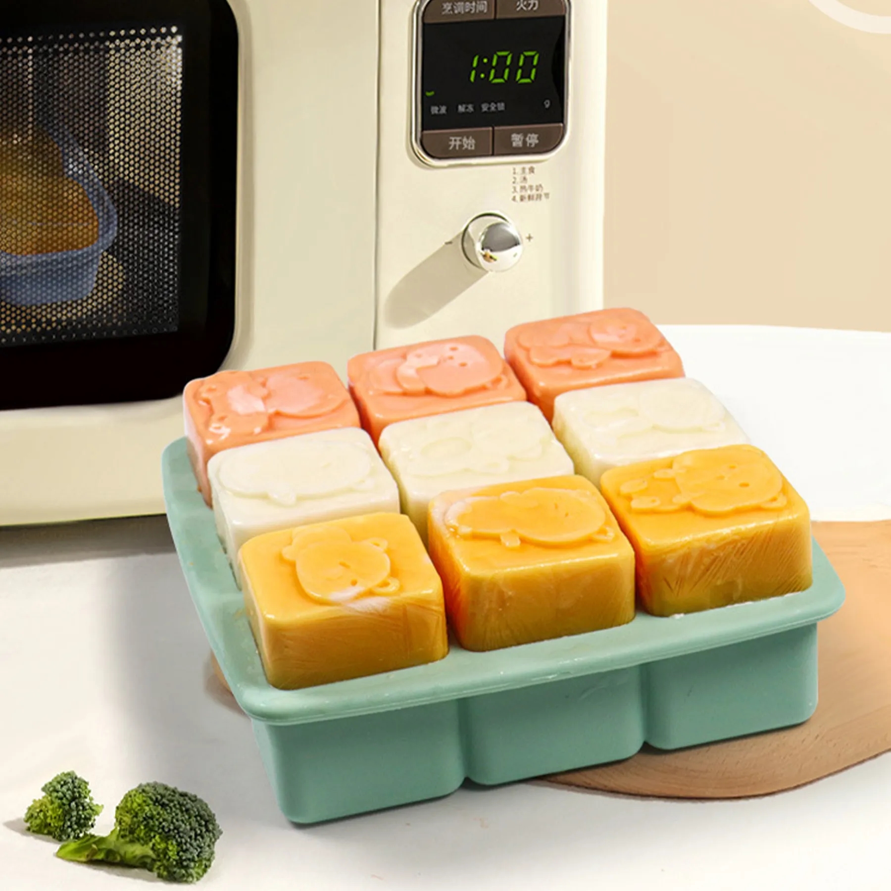 Silicone Ice Cube Tray 1