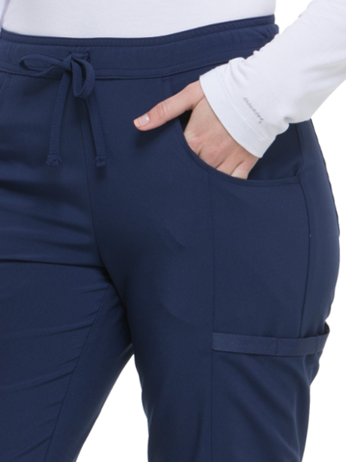 Dickies Medical - EDS Essentials - Women's 7-Pocket Mid Rise Straight Leg Pant 32