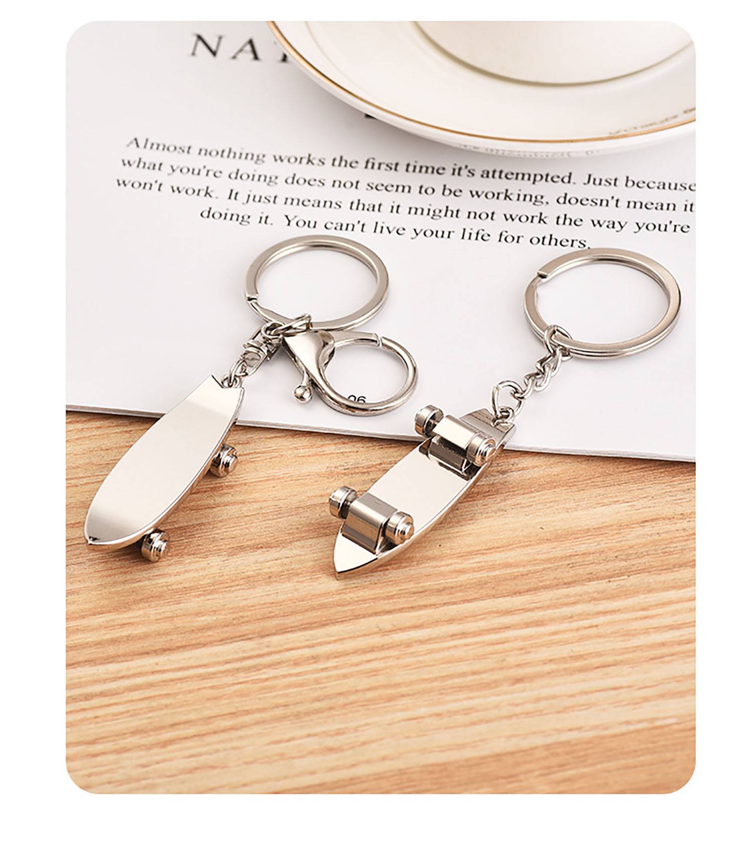 Zinc Alloy Skateboard Shaped Keychain 2