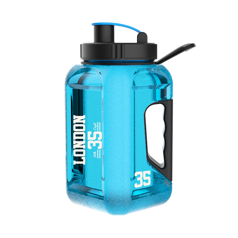 Large Capacity Water Bottle 3