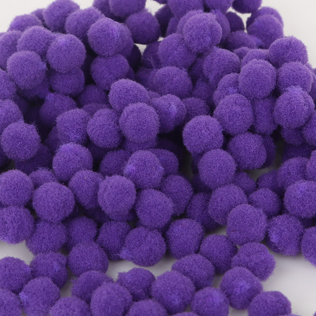 Soft and Fluffy Craft Pom Pom Balls ( 500 pieces ) 28