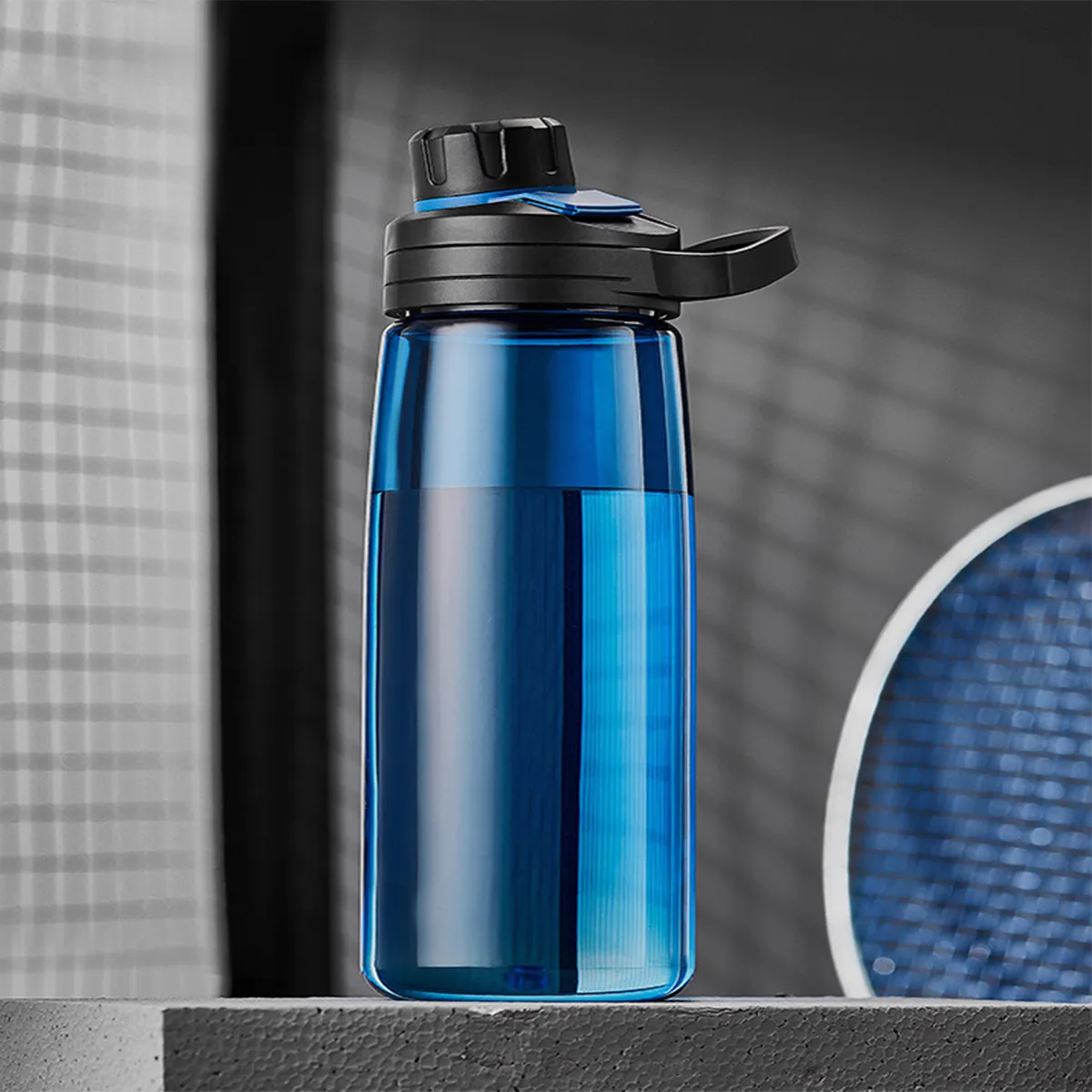 Lightweight Large Capacity Durable Leak Proof Sports Bottle 6