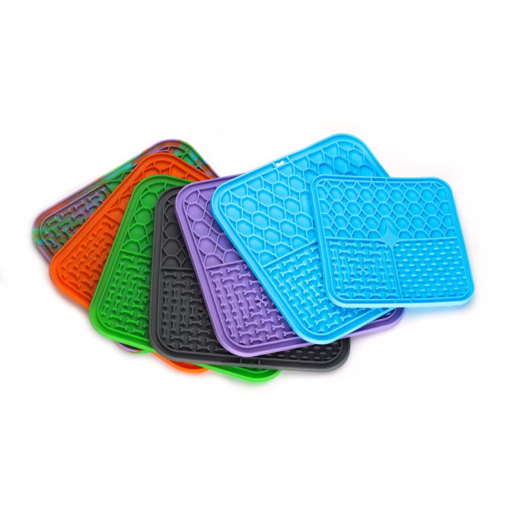 Silicone licking Pad For Pets 2