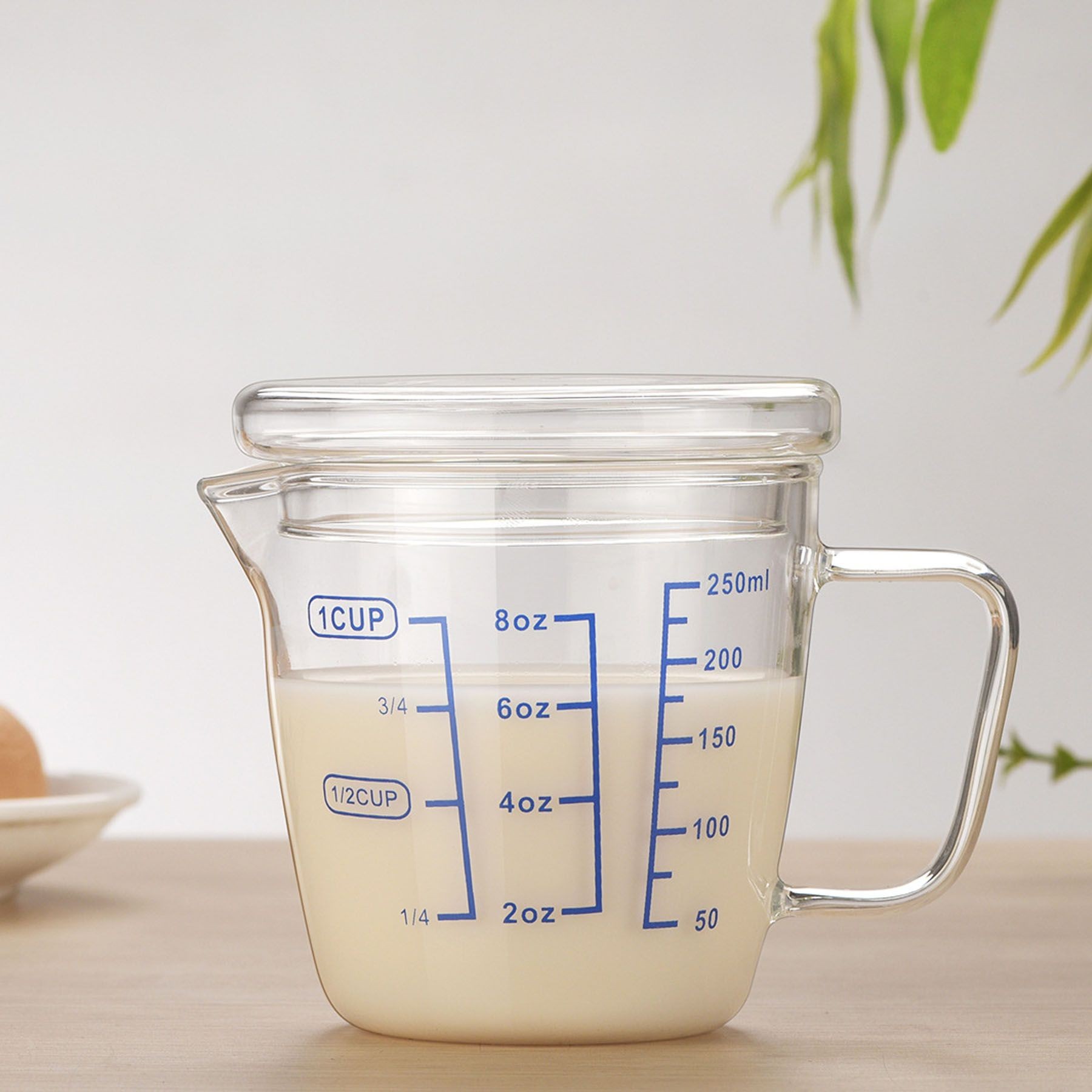 8 Oz. Glass Measuring Cup w/Lid 2