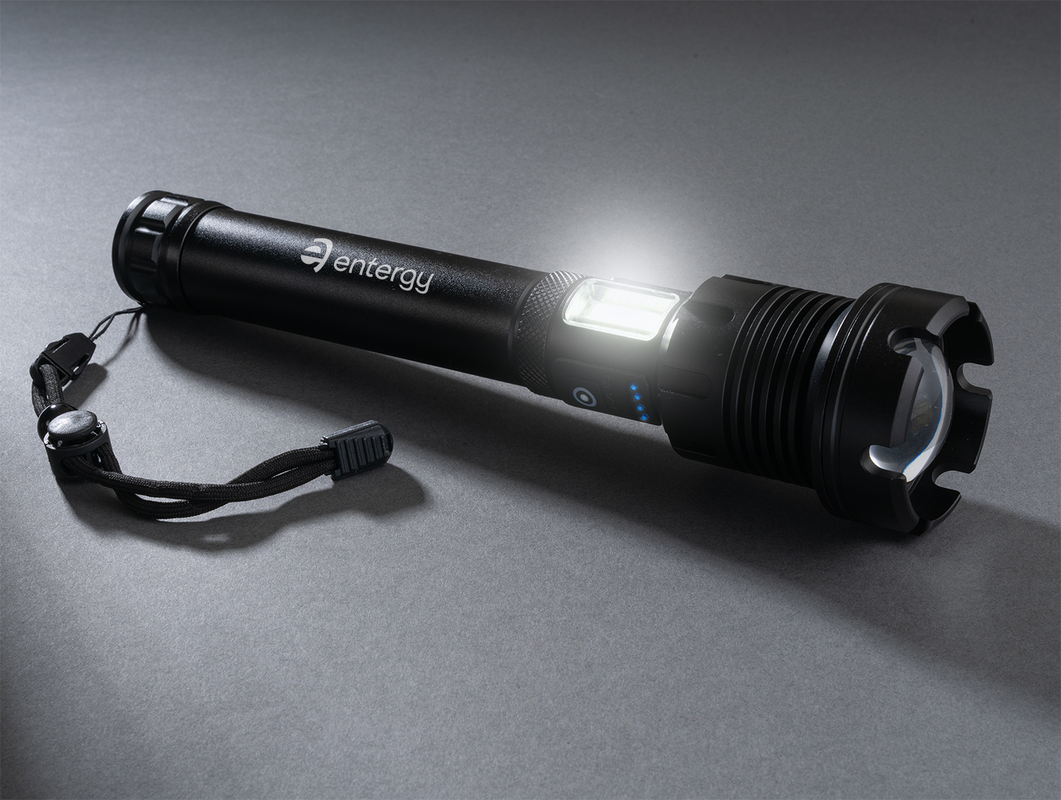 Rechargeable 20 Watt Multifunction Flashlight 4