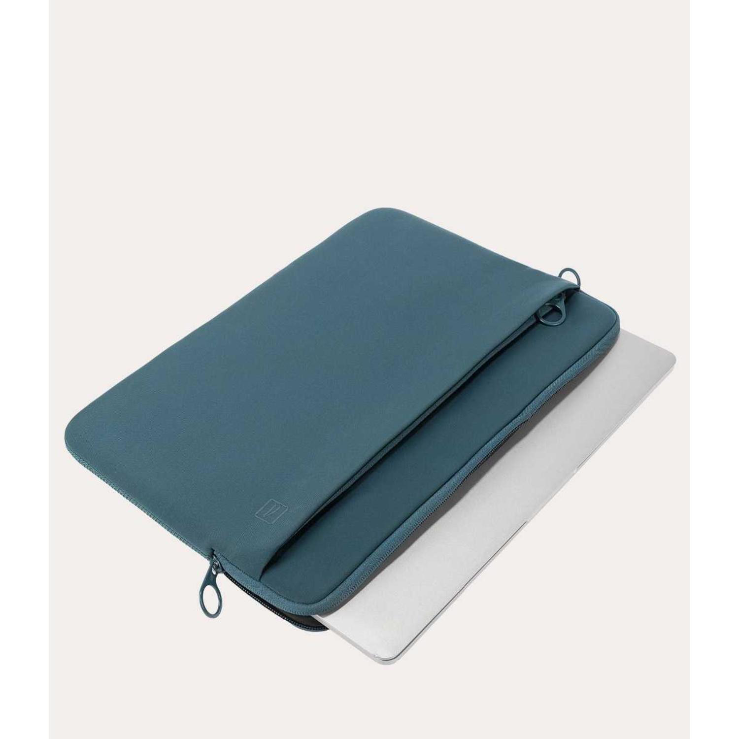 TUCANO® - Italy Anti-Slip Modern Slim Business 16" Laptop Sleeve 6