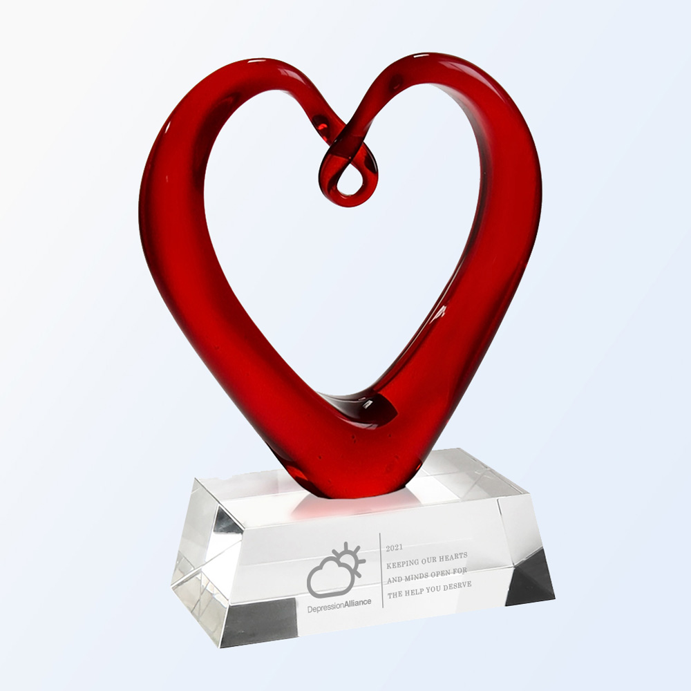 RED HAND BLOWN ART GLASS AWARD ON CLEAR BASE 1