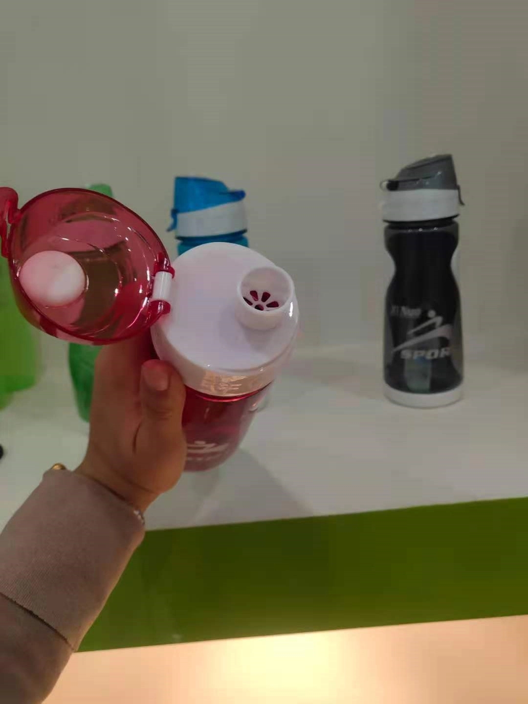 Creative Plastic Flip Sports Bottle 4