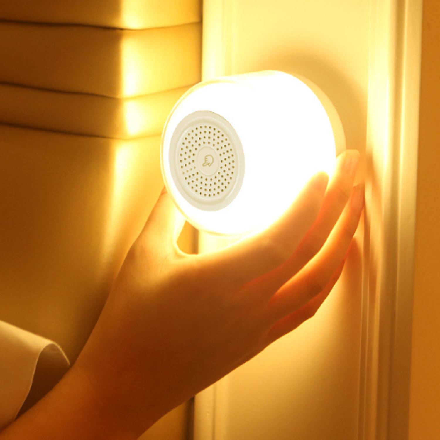 Wireless Fast Charging Station with Night Light and  Speaker 2