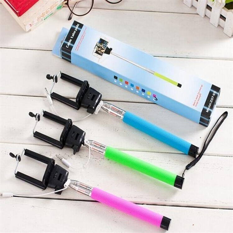 Wired Selfie Stick 1