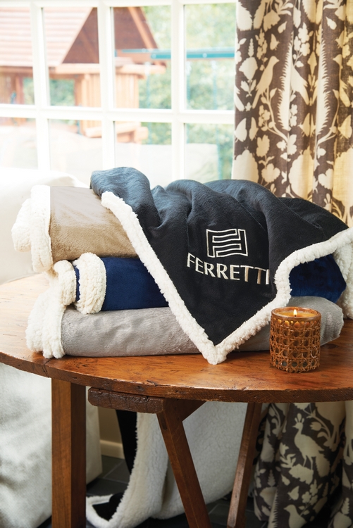 Fairfield Deluxe Size Throw Blanket