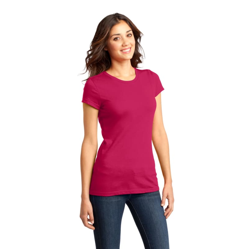 District Women's Fitted Very Important Tee . 152