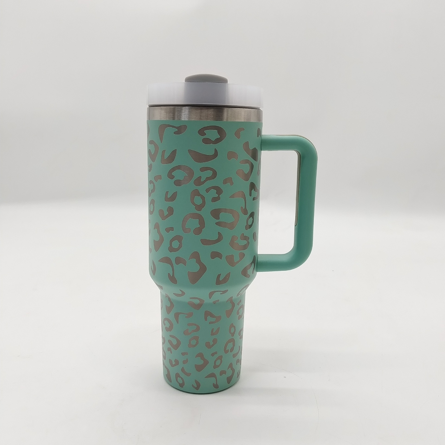 40 oz Leopard Print Water Bottle 5