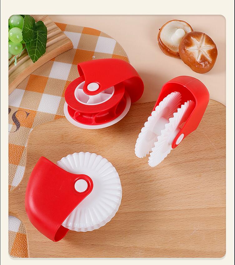Manual Pastry Cutting Wheel For Kitchen Pasta Dough 2