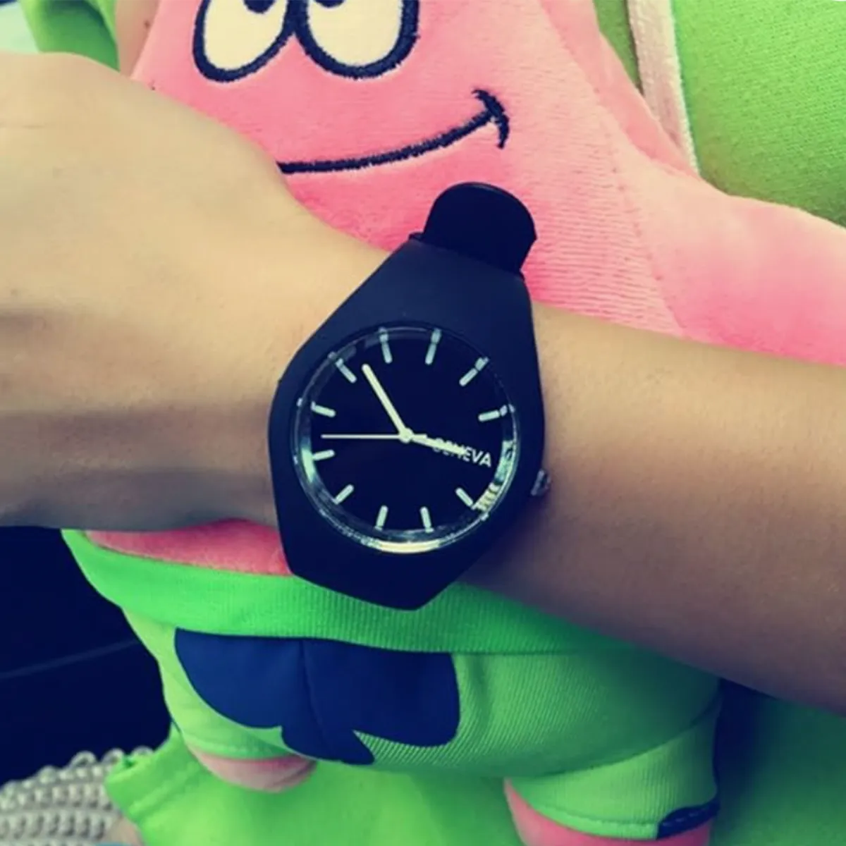 Men Women Children Leisure Quartz Sports Jelly Color Watch 2
