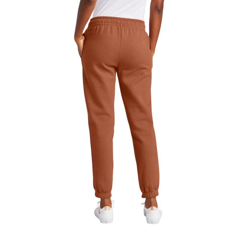District Women's V.I.T. Fleece Sweatpant 7