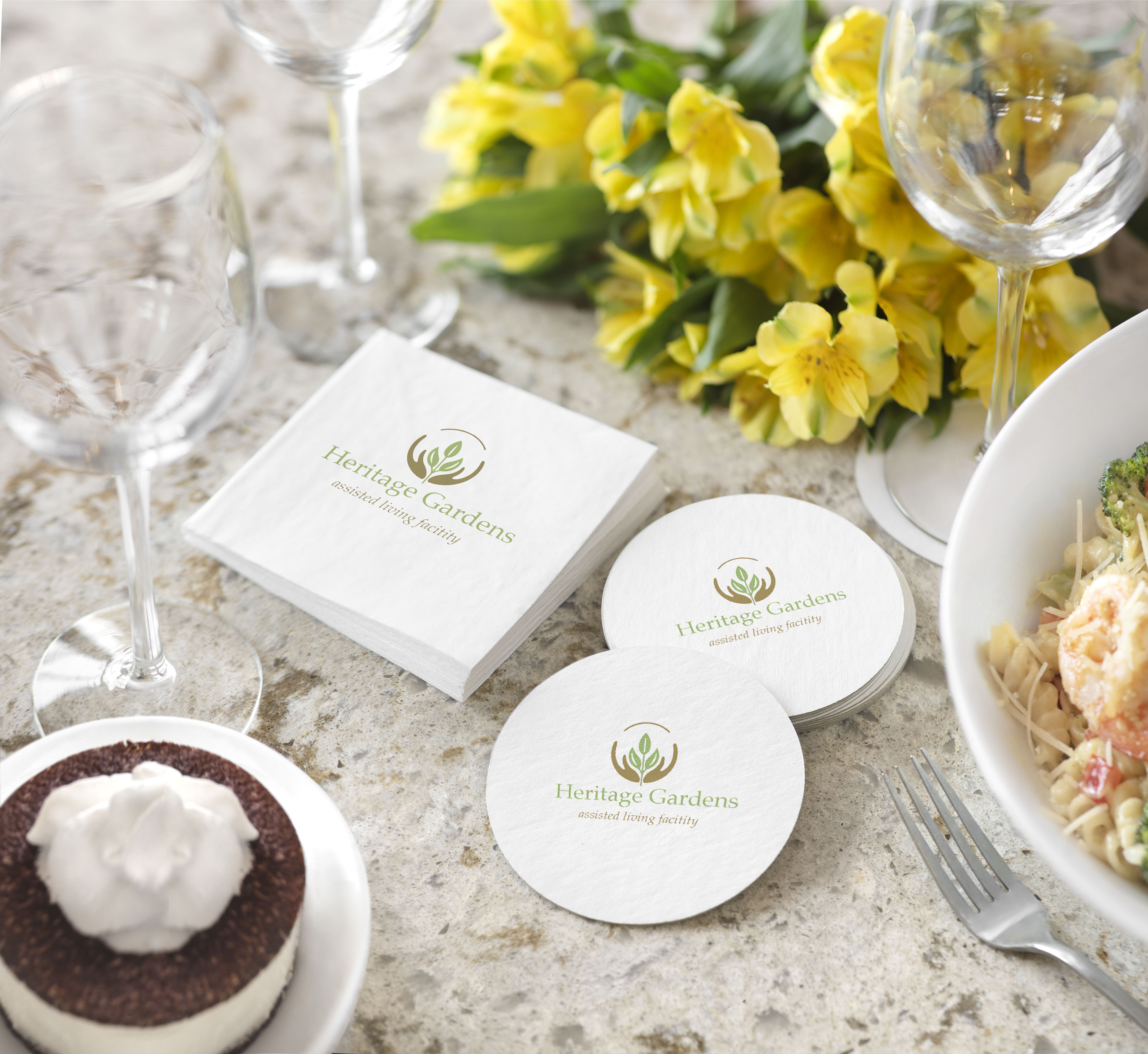 Luncheon Napkin w/Uncoined (White) 8