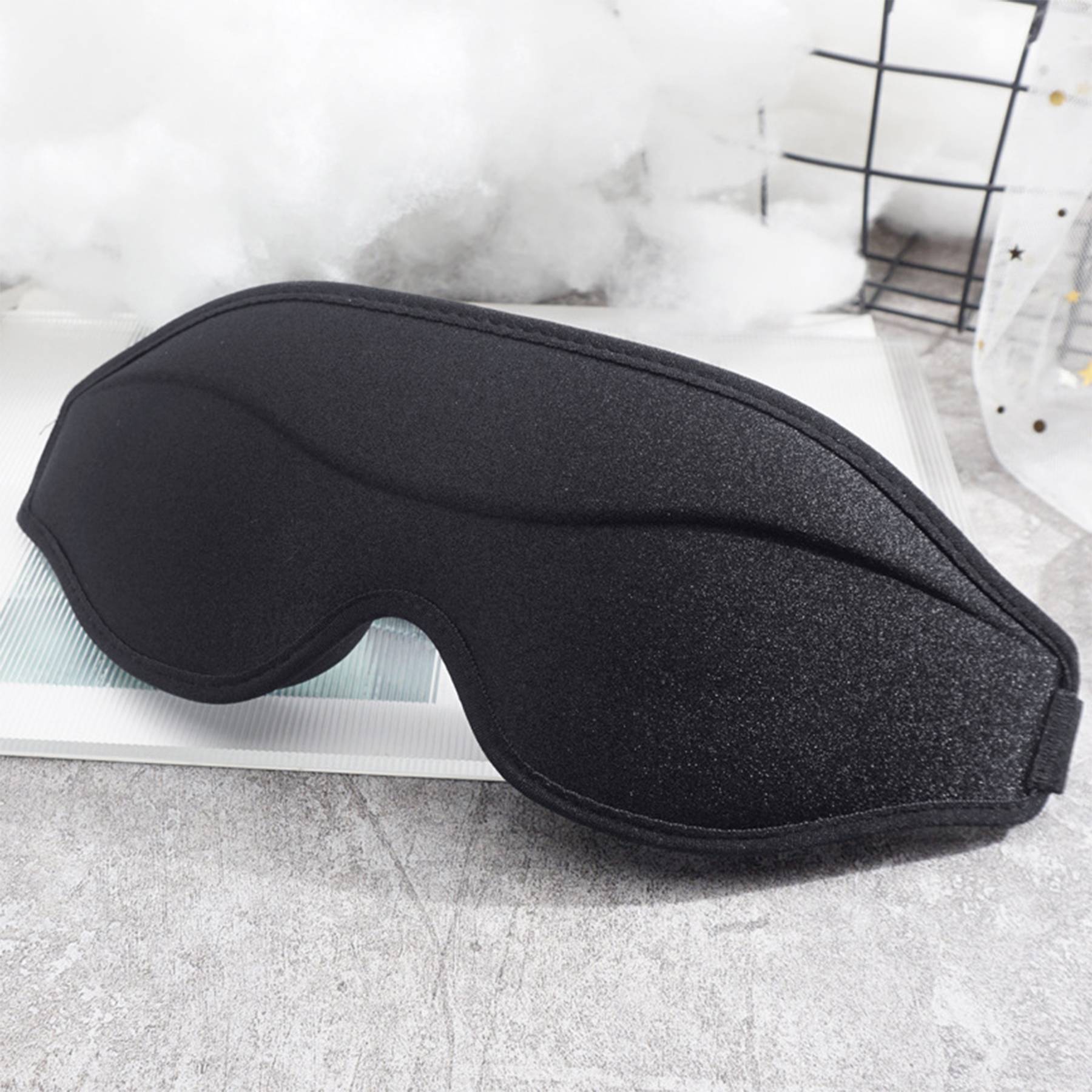 3D light-blocking sleep eye mask 4
