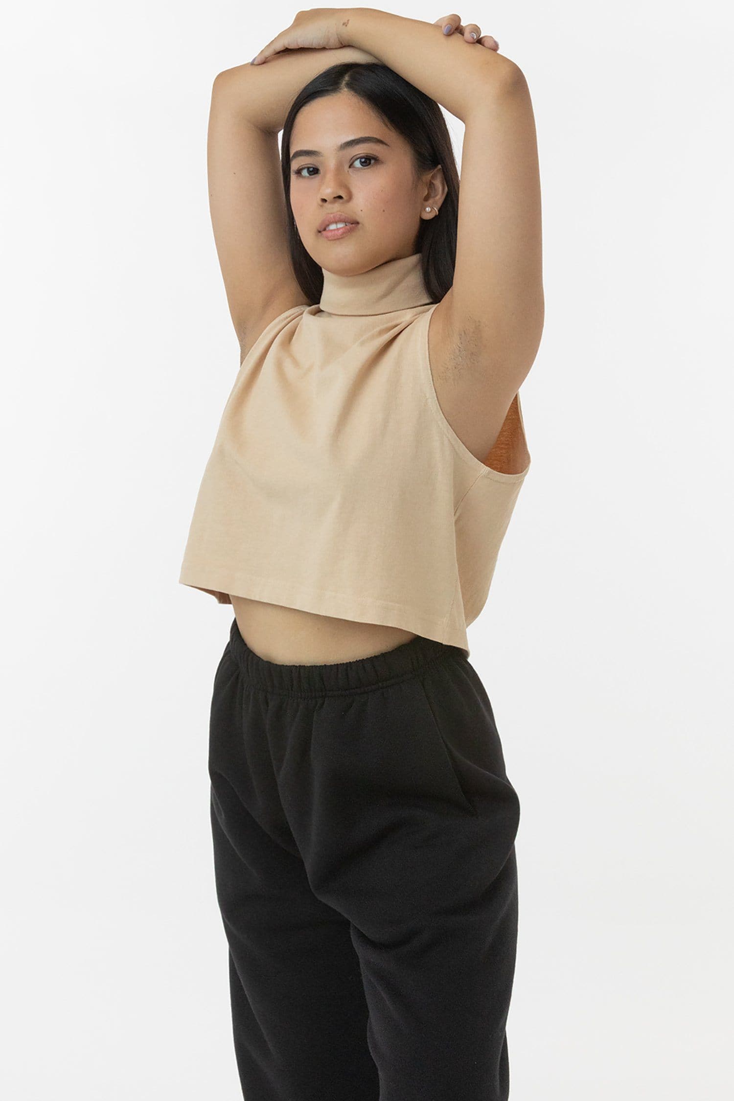 SLEEVELESS TURTLENECK CROP 8