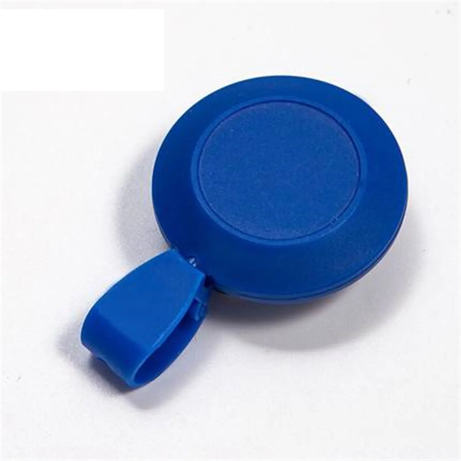 Easy-Pull Button Badge 2