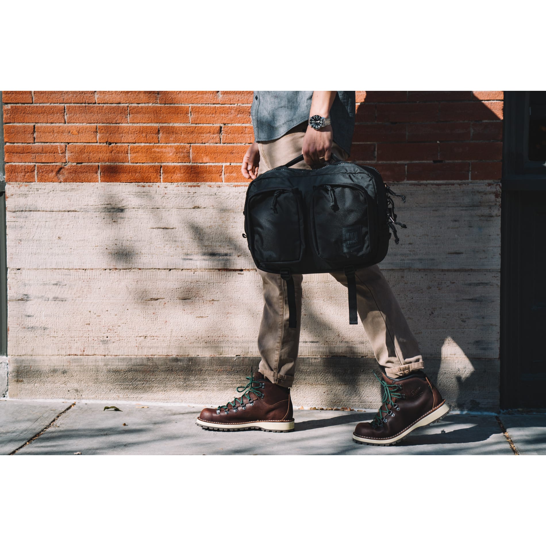 Topo Recycled Global Briefcase 28