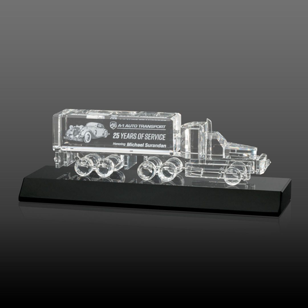 Crystal 18 Wheeler on Base 3D - Black 2