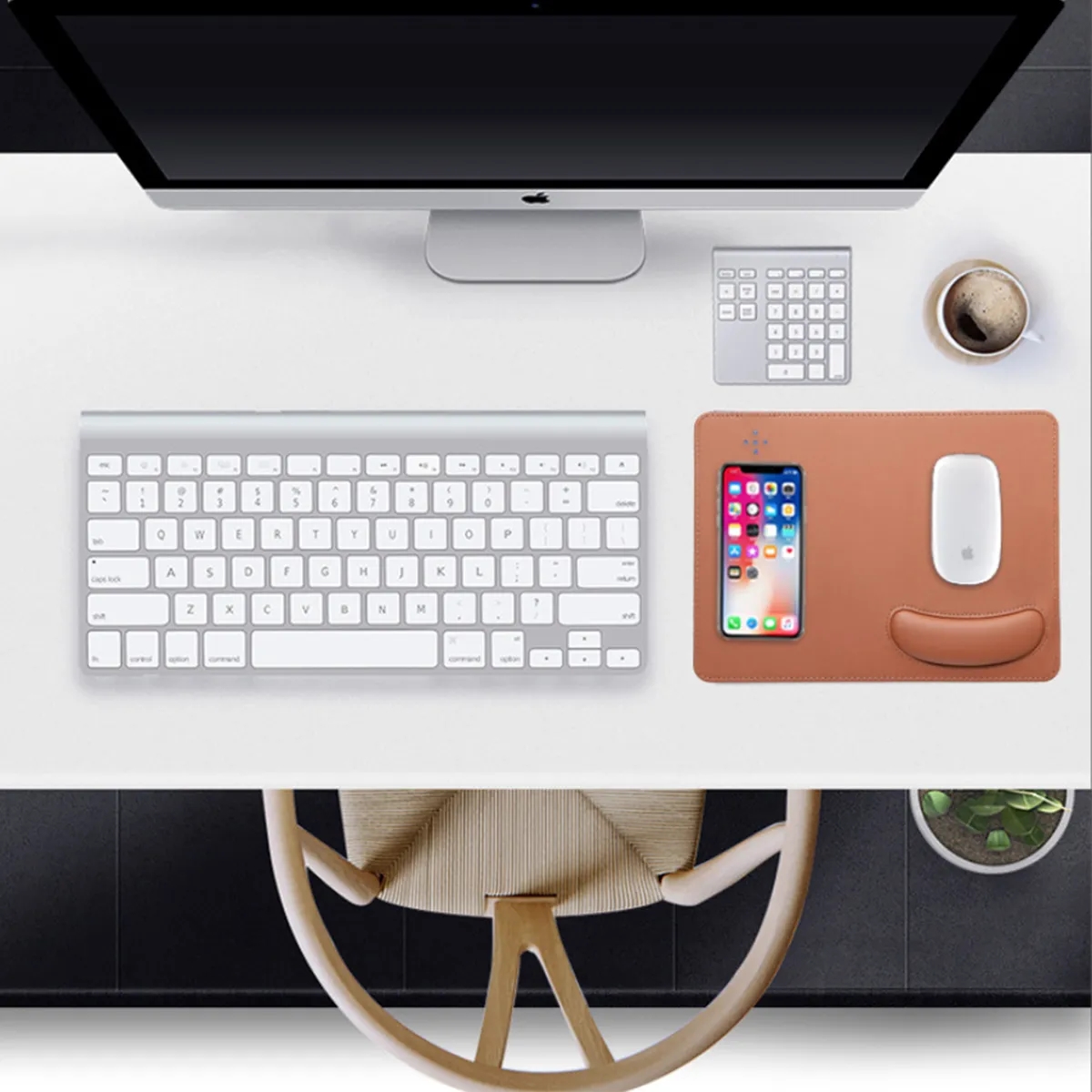 15W Fast Wireless Charging Mouse Pad with Wrist Support 4