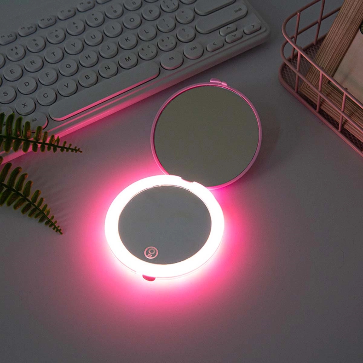 Rechargeable Led Compact Makeup Mirror 4