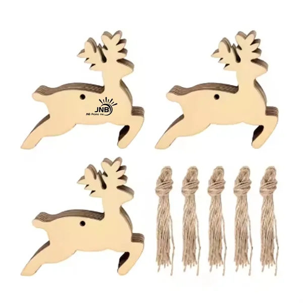 Charming Hanging Wooden Elk - A Rustic Decorative Delight