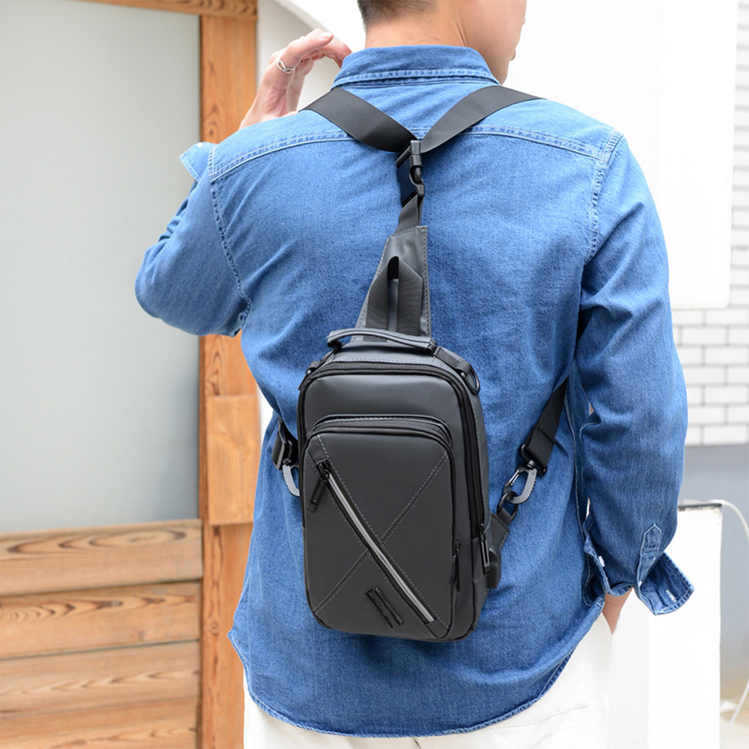 Multifunctional Waterproof Sports Reflective Crossbody Bag 11