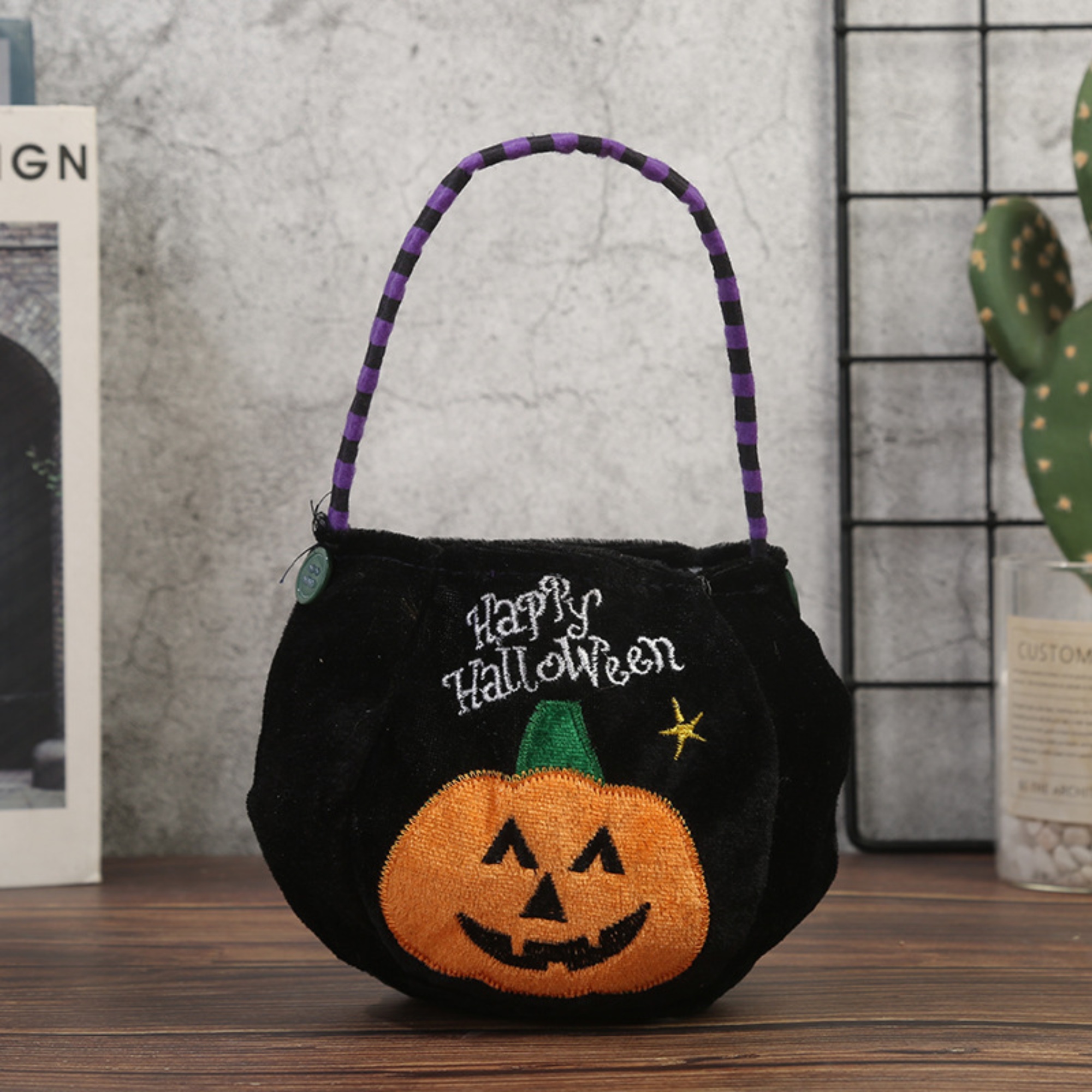 Kindergarten children's Halloween candy bag 5
