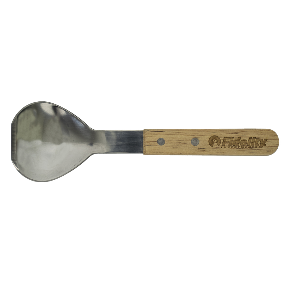 Arctic Scoop With Wood Handle 2