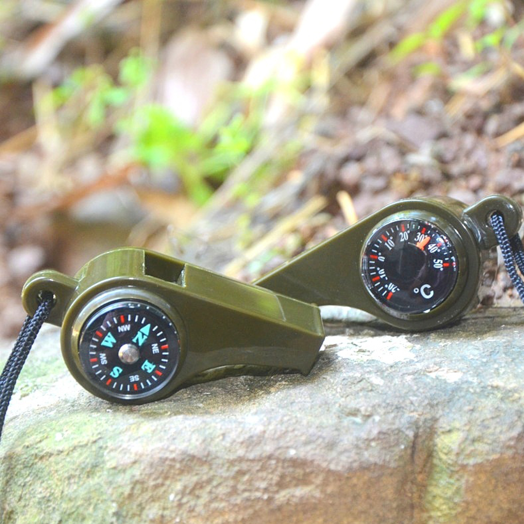 Survival Whistle with Compass and Thermometer 3-in-1 4