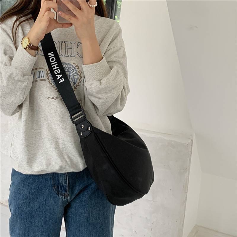Wide Strap Large Capacity Nylon Crossbody Bag 1