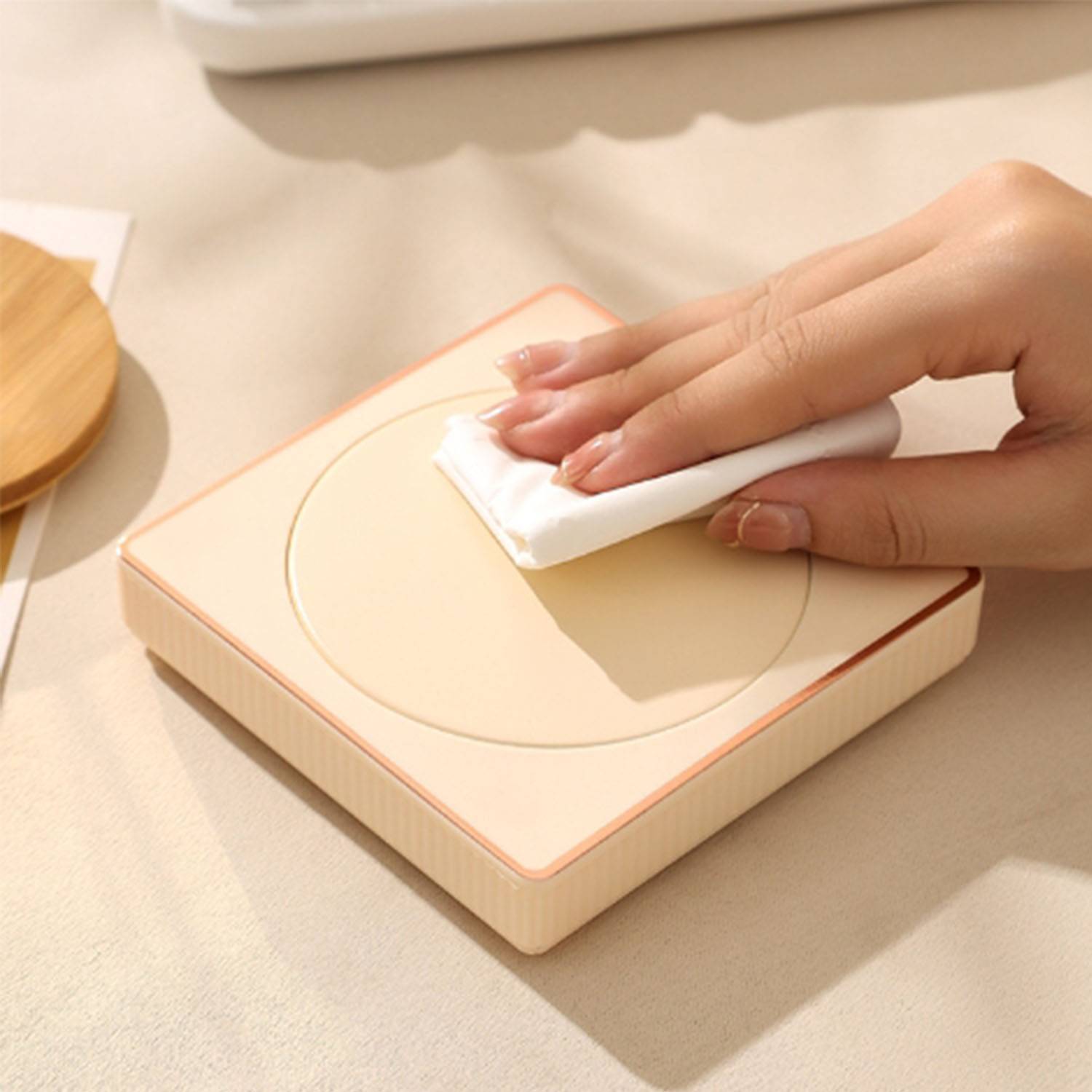 Coffee heating coaster with 55 degree constant temperature 7