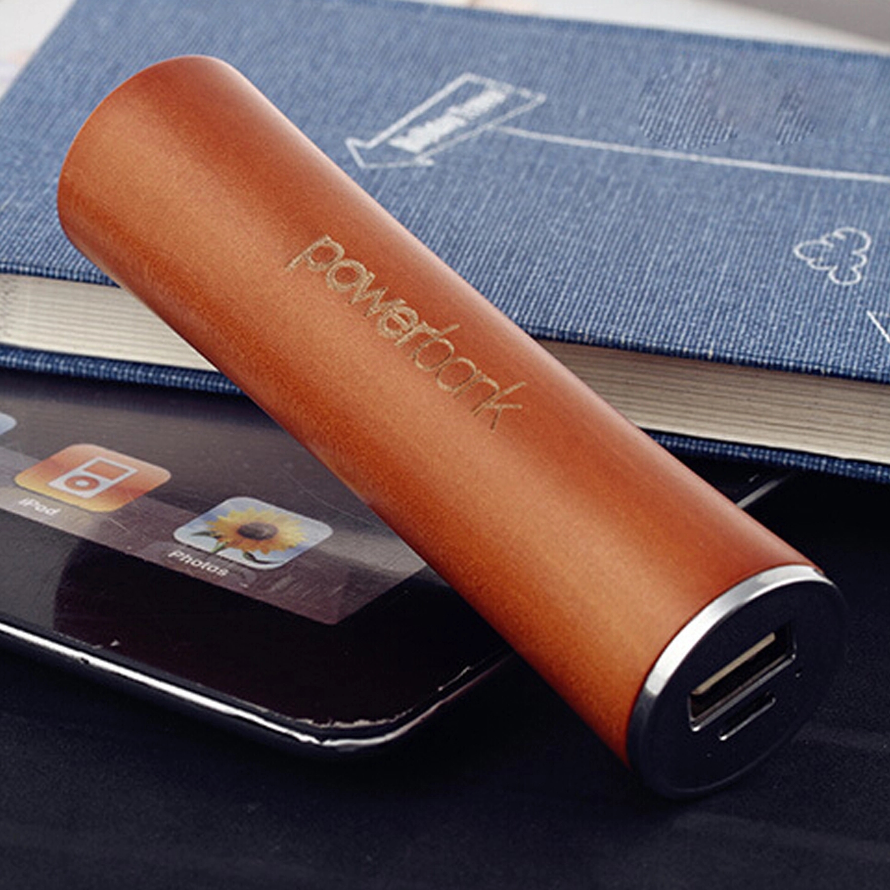 2600 mAh Eco-Friendly Wooden Charger 3