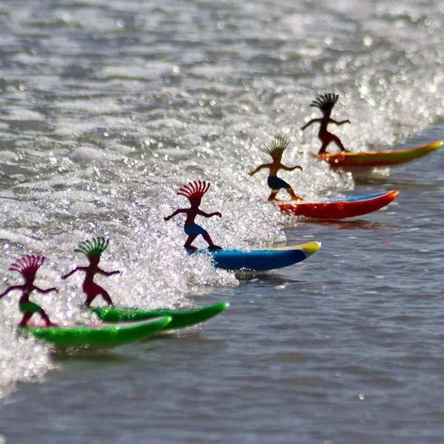 Mini Wave Powered Surfer Surfboard Toy 8