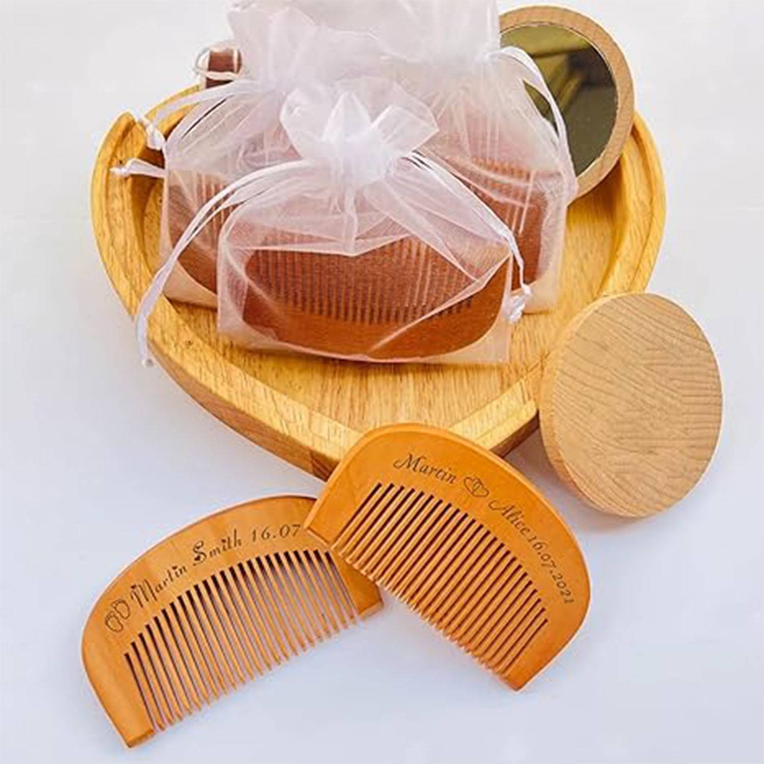 Fish-shaped Wood Comb 4