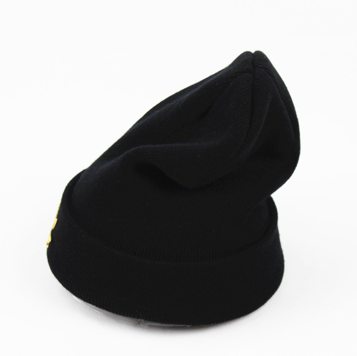 Winter Knit Beanie w/Patch 2