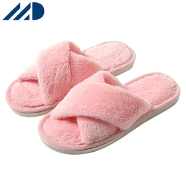 2024 Custom Fashion Women's Fluffy Slippers With Soft Bottom 1
