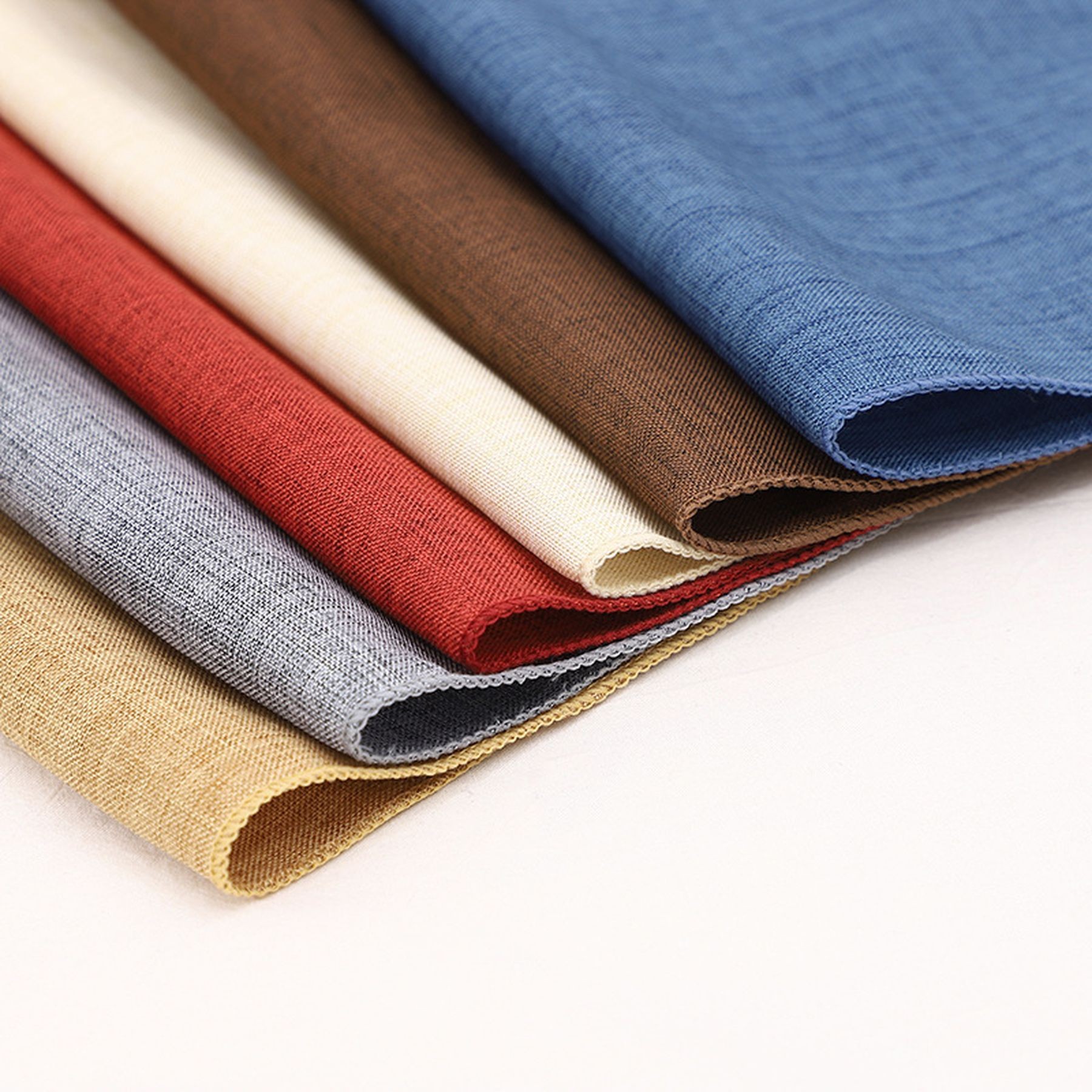 Polyester Dinner Napkins With Hemmed Edges 14