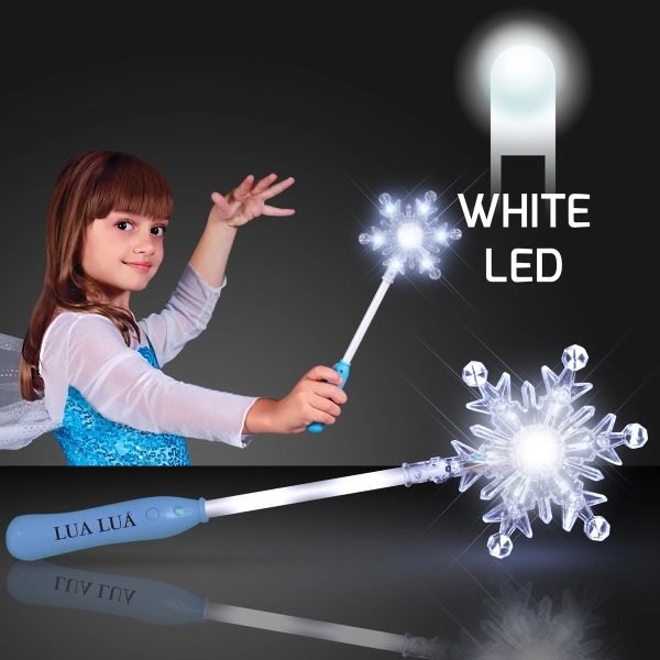 Light-up snowflake wand 3