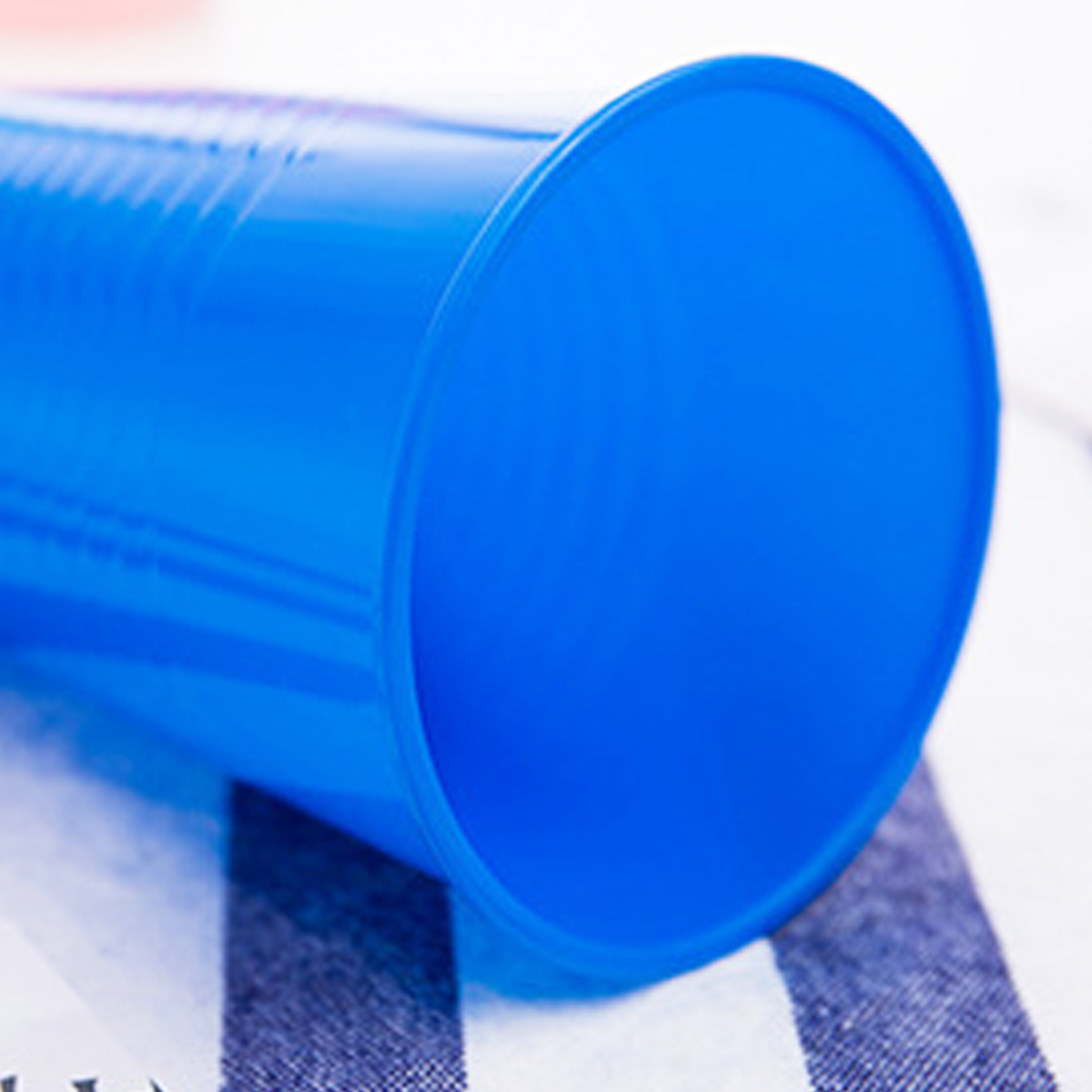 13Oz. Durable Stackable Plastic Beverage Cup with Ribbed 3