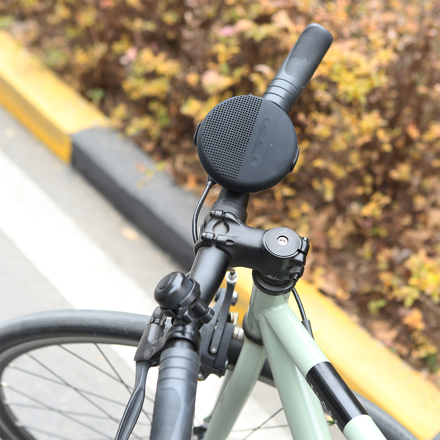 Portable Waterproof Wireless Speaker With Strap 4