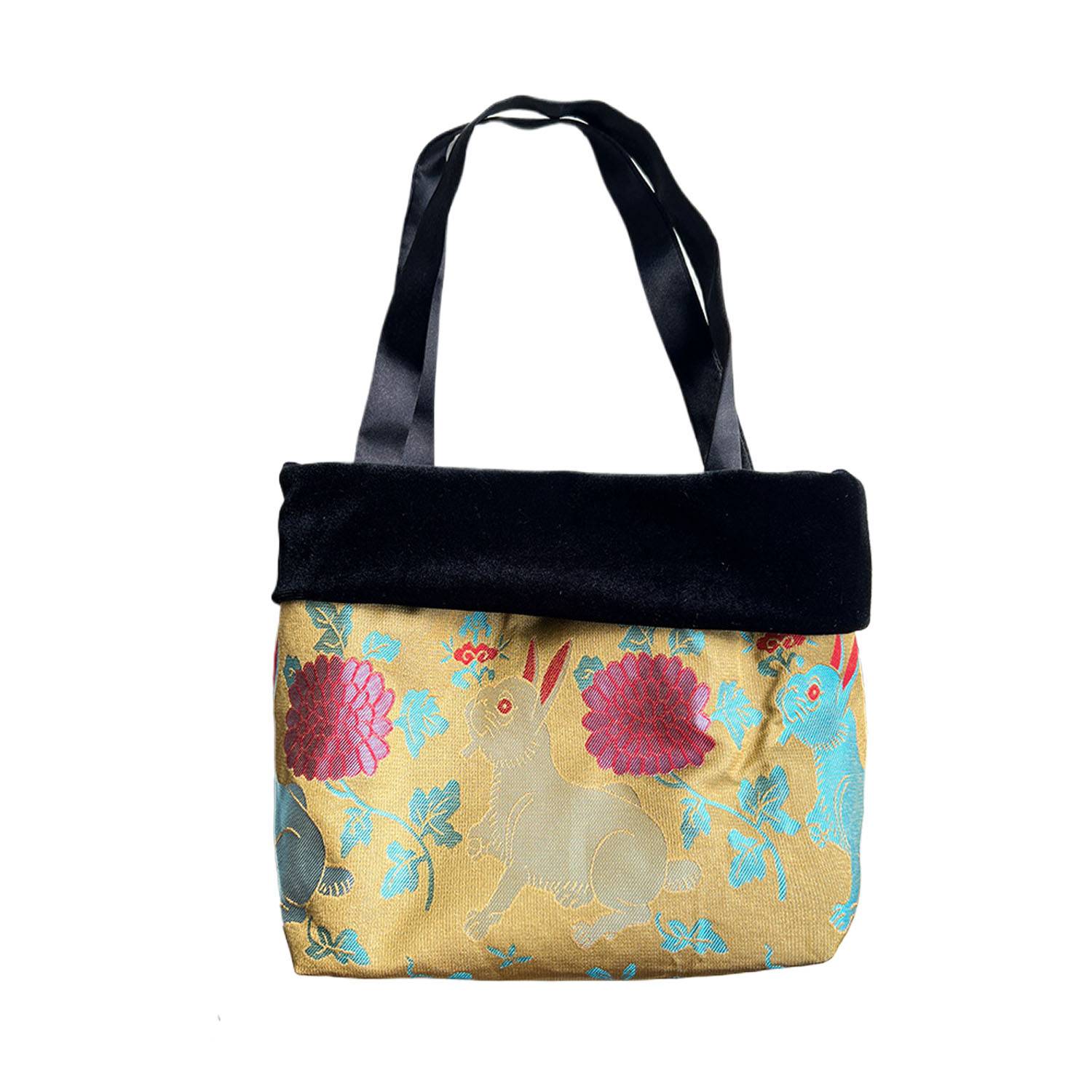 Woman's Velvet Drawstring Bag 13