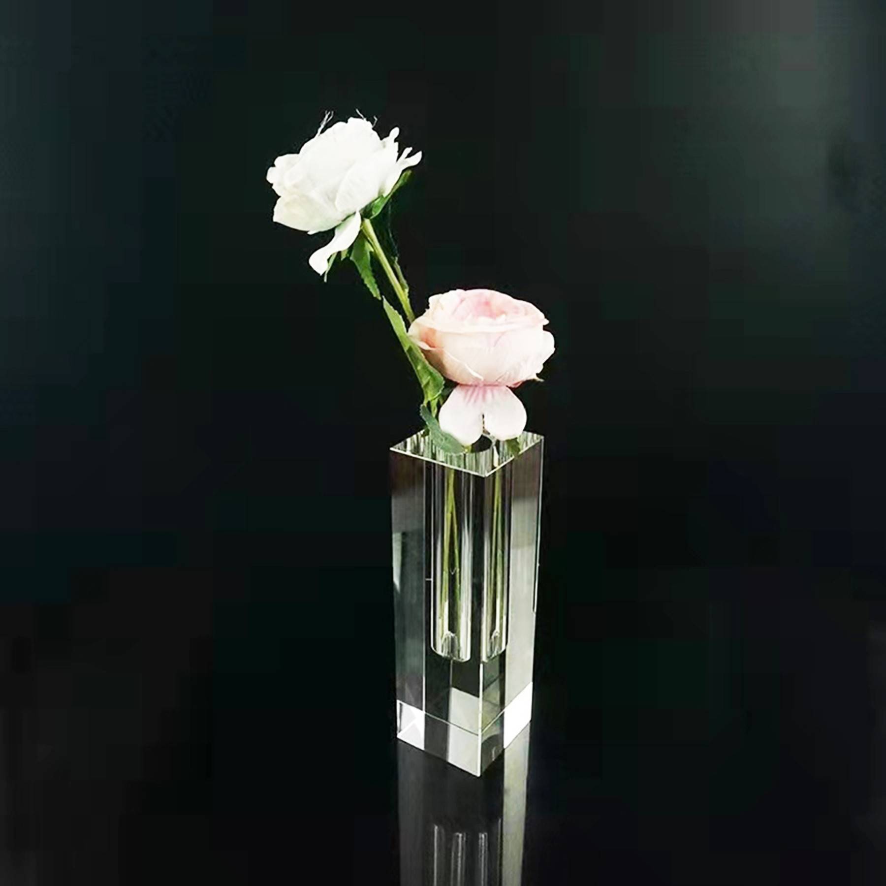 Vertical Crystal Vase 2