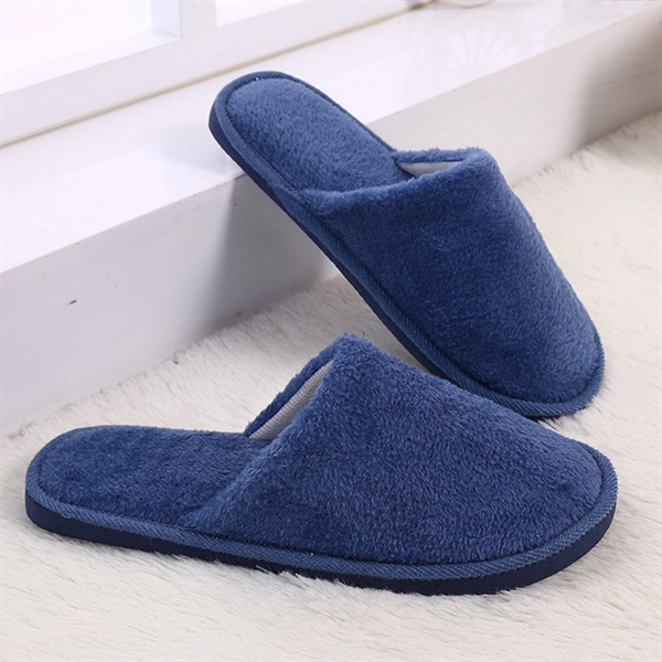 Cozy Fleece Indoor Slipper 2
