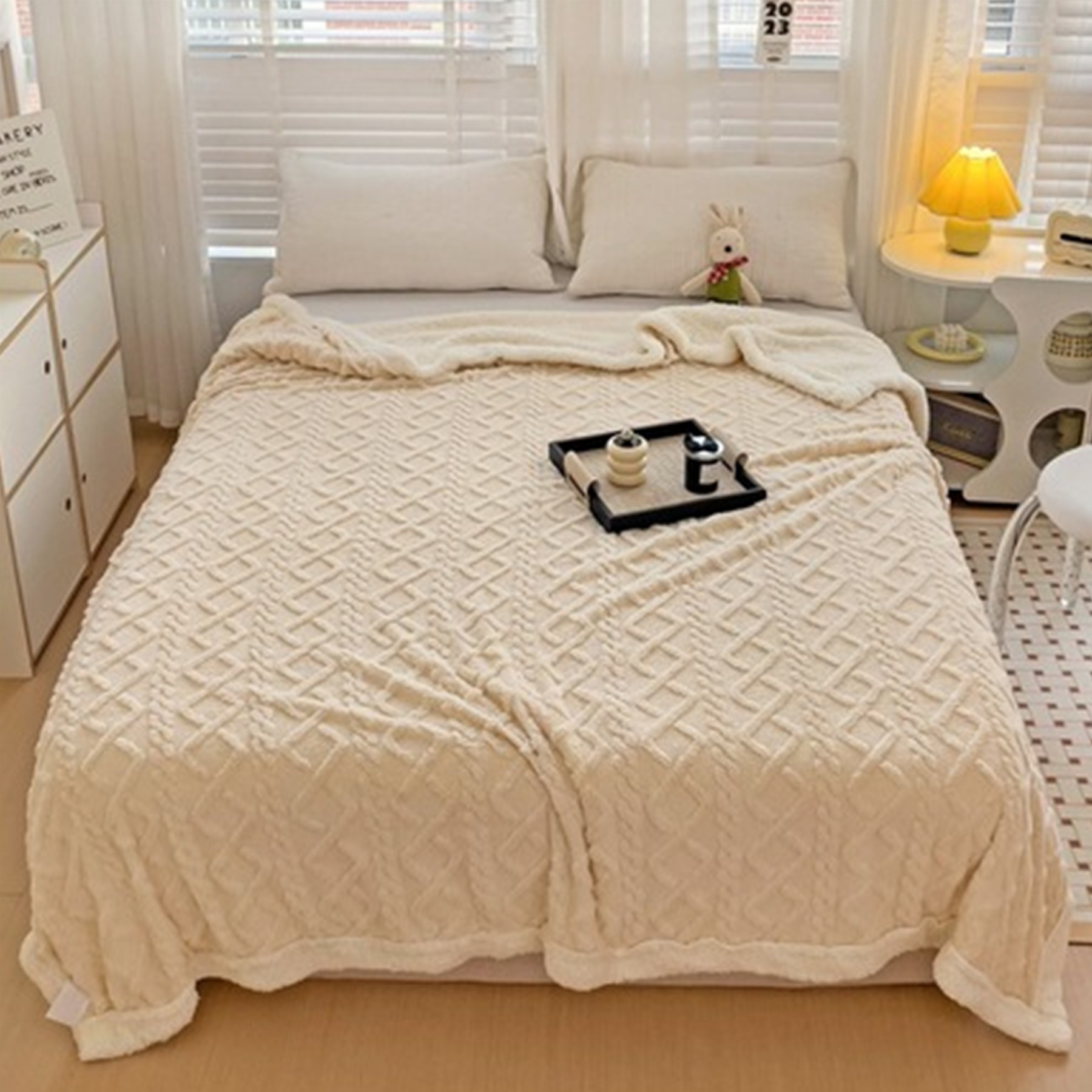 Sherpa Throw Blanket 1
